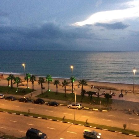 House On The Beach Batumi Exterior foto